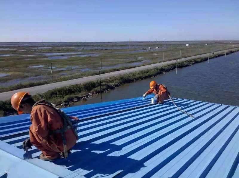 泉州钢结构屋面漏水原因